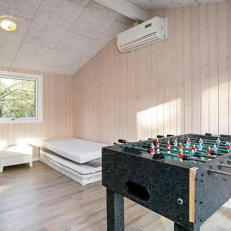 Six-bedroom In * Humble