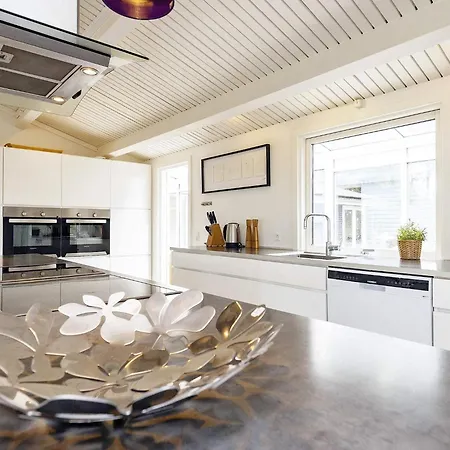 Six-bedroom In * Nordenbro Vesteregn