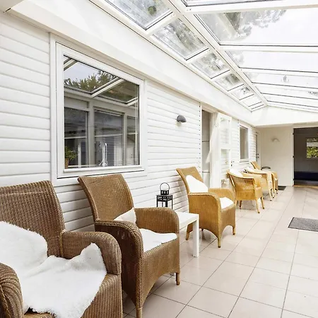Holiday home Six-bedroom In *
