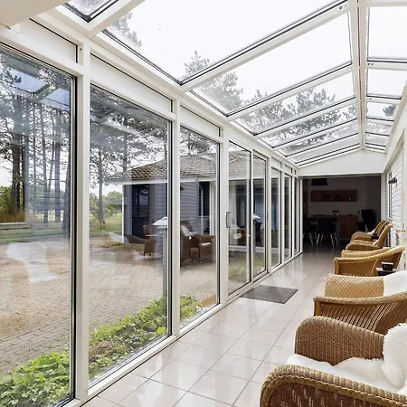 Holiday home Six-bedroom In Humble